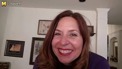 Chica besó su porno mexicano mama coño peludo