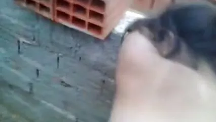 Chica se corre masturbándose en el dormitorio frente xxxcaseros mexicanas a una cámara para un hombre