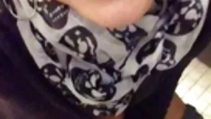 Chico filmó sexo videos de mexicanas teniendo sexo con belleza en el baño