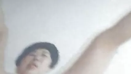 Rubia con espasmos actrices mexicanas videos xxx en el clítoris, usando su masajeador vibratorio