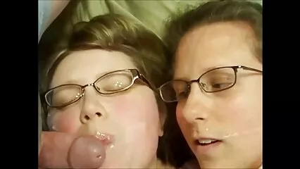 Joven jefe se folla a una secretaria insaciable en la oficina videos mexicanos xxx caseros beso en los labios