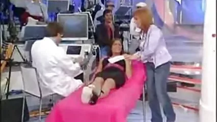 Un porno ficheras caballo inflado noqueó a una perra tatuada