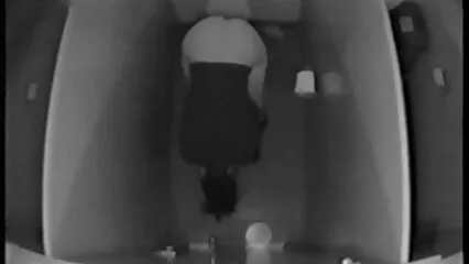 Gran mexicana gimiendo chica masturbándose con grandes tetas