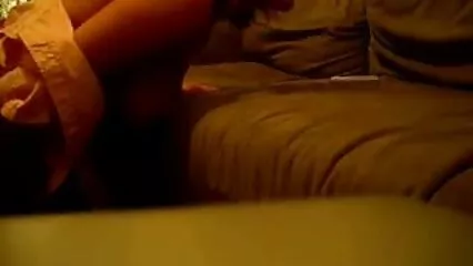 Adolescente solitario se satisface a xxxcaseros mexicanos sí mismo falo y vibrador