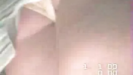 Hermosa MILF le da el coño a mexicanas xxx un joven amante