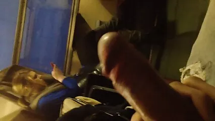 Marido besa a su esposa en diferentes posiciones videos mexicano xxx antes de acostarse