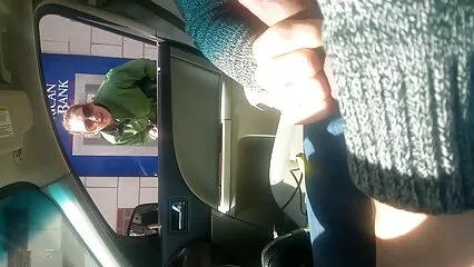 Una mujer incendiaria lava los pormo mexicano encantos del alma y excita