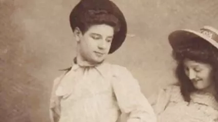 El padrastro ayudó a videos de maduras mexicanas la hijastra a entender qué es el orgasmo completo